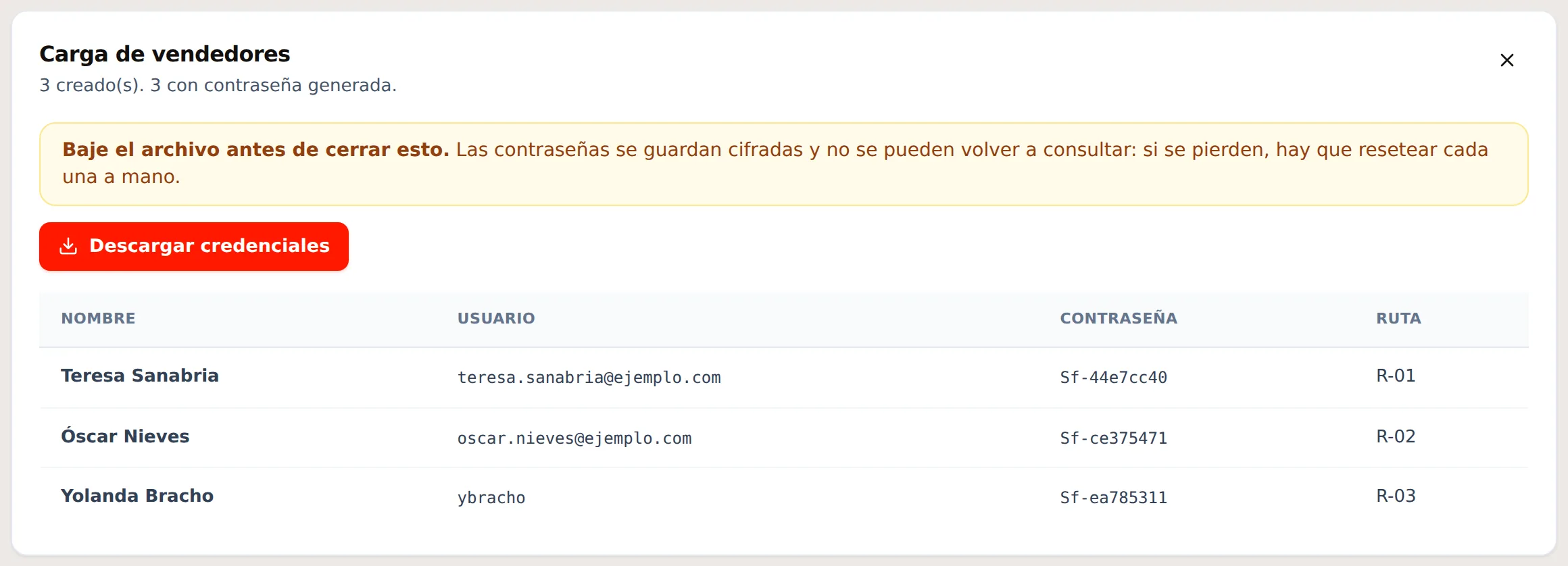 El panel de credenciales, con el aviso y el botón de descarga